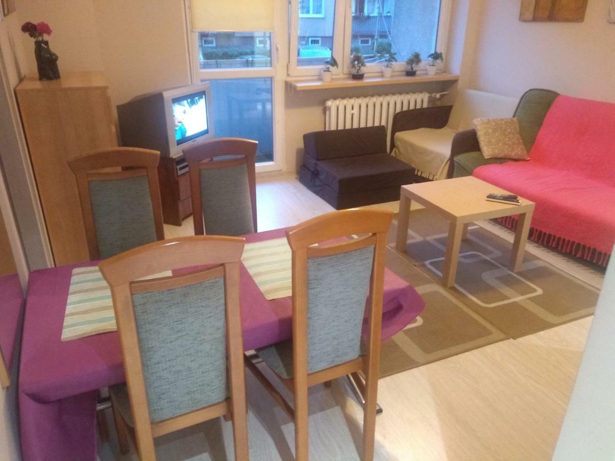 Apartament Zacisze Lägenhet Częstochowa Exteriör bild